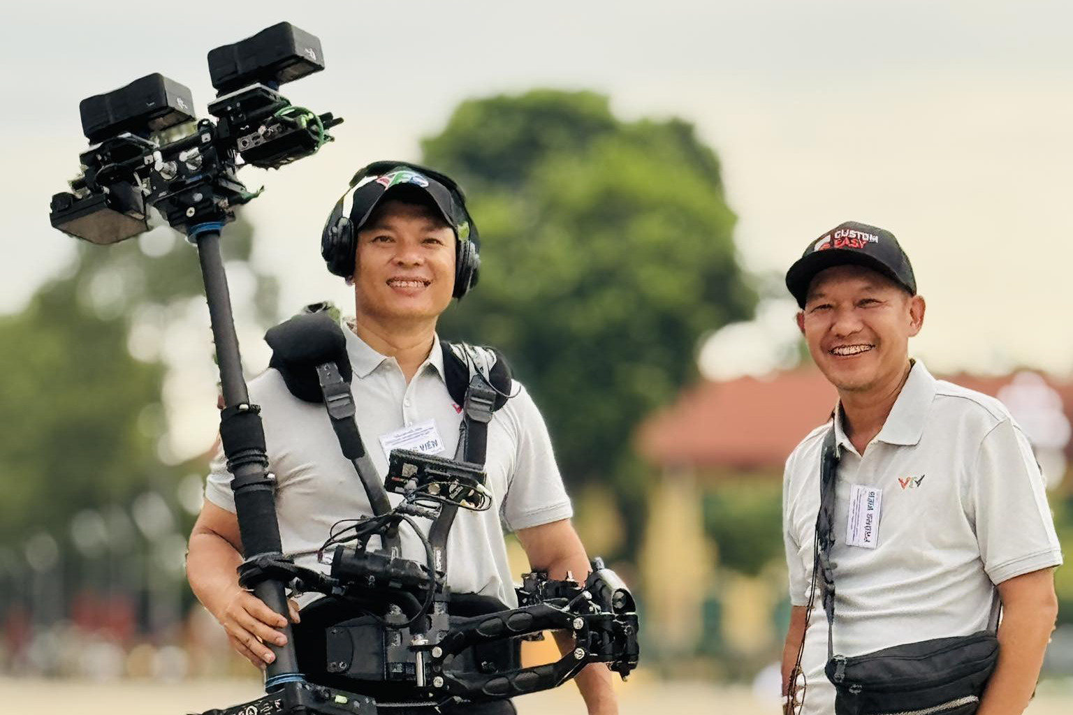 Quay phim Lê Bảo Hân nổi tiếng ở diễu binh kể cát xê VTV trả khi tác nghiệp A80