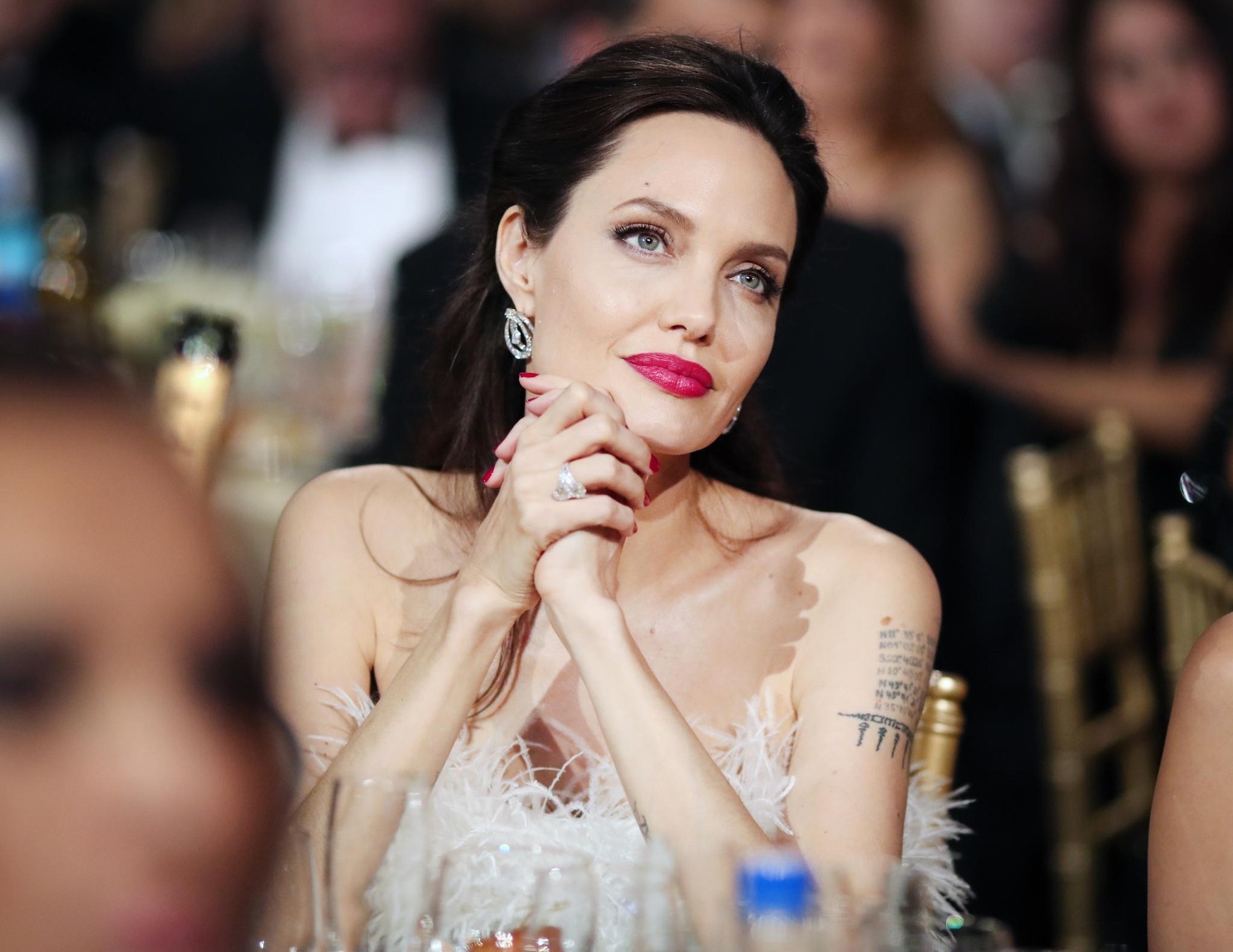 Hành trình vượt qua ung thư của Angelina Jolie