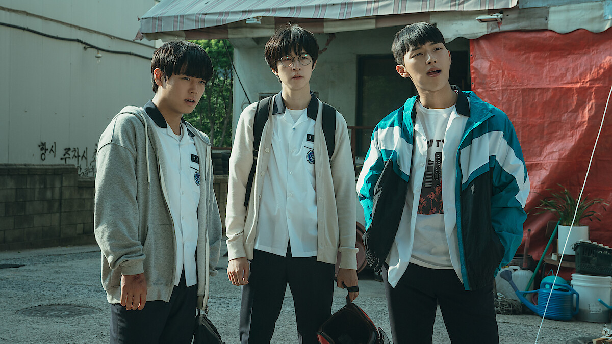 Phim học đường của Park Ji Hoon: Người hùng yếu đuối